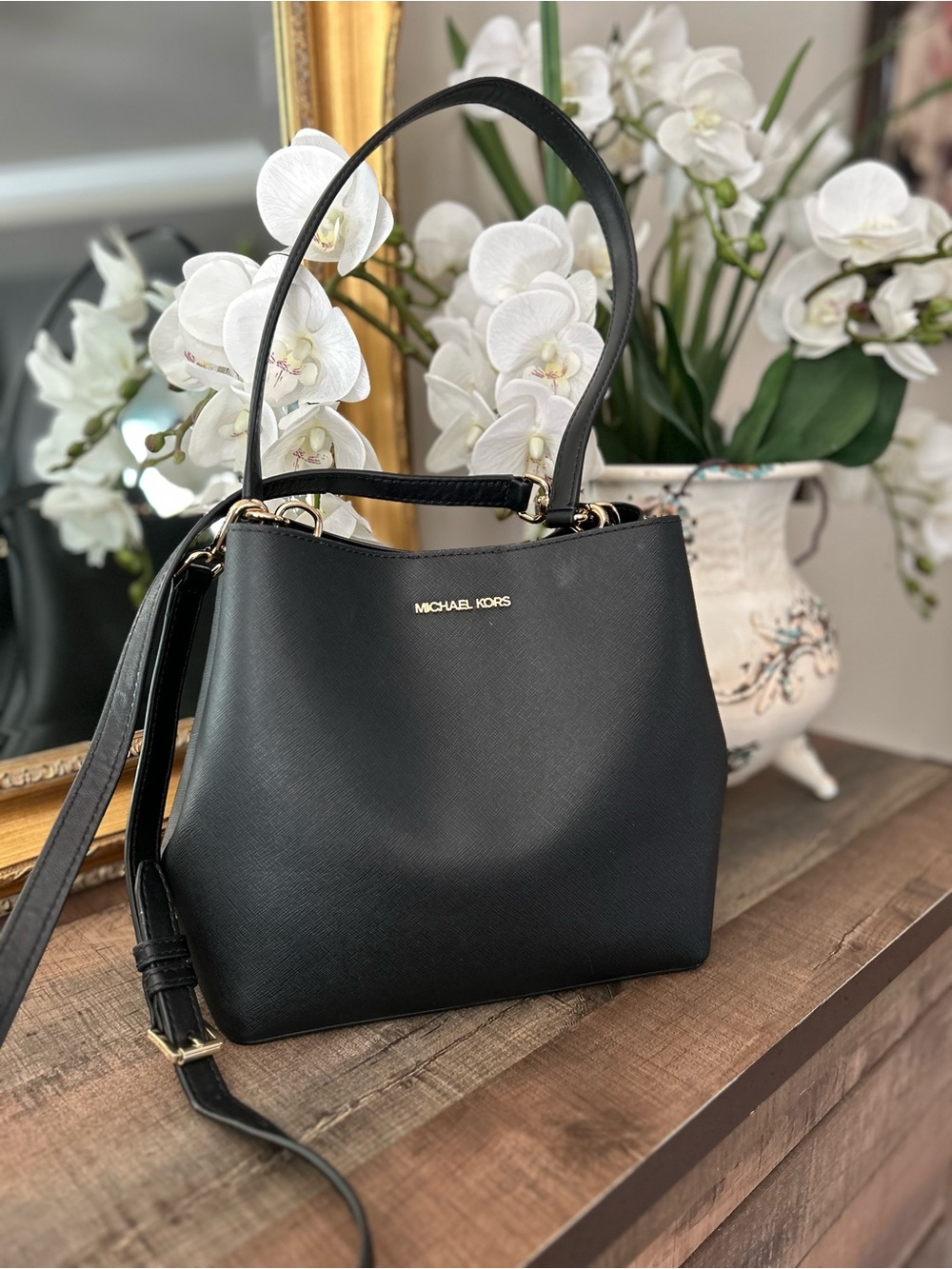 NWOT MICHAEL KORS SHOULDER  BAG